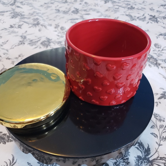 Ceramic Storage Container - Picture 2 of 2